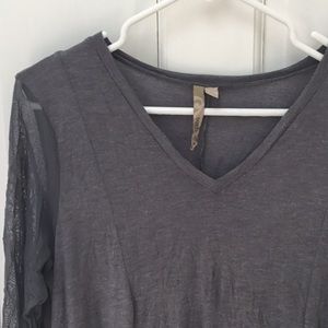 Lightweight gray tunic
